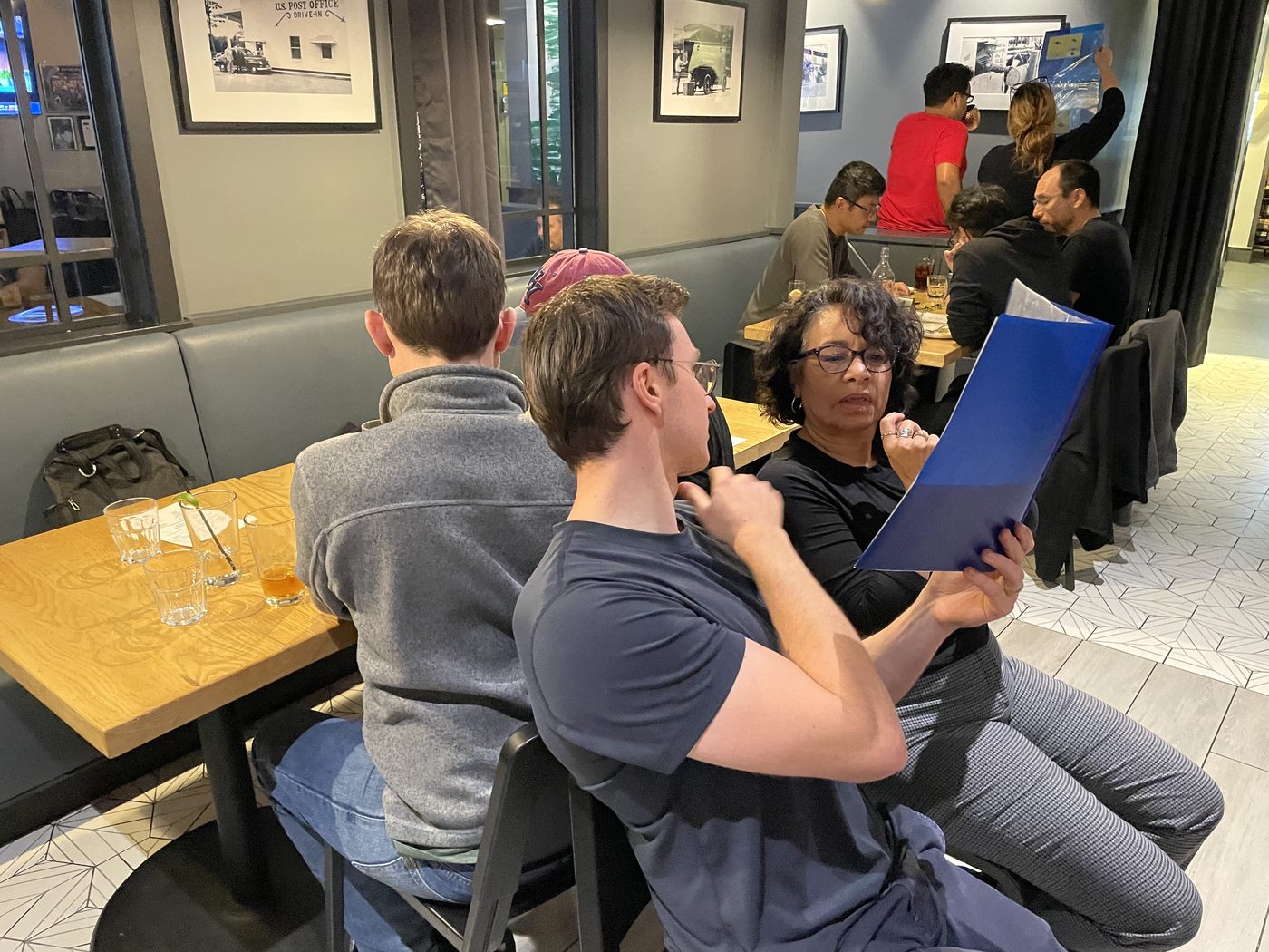Comparing clues. Connecting ideas.